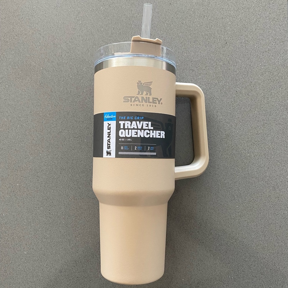 Stanley Quencher 40oz Driftwood Tumbler
